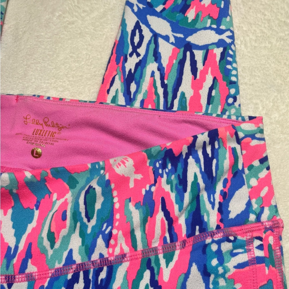 Lilly Pulitzer Luxletic Pink and Blue Patterned Leggings Sz L - Picture 3 of 7